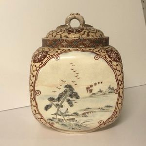 Vintage Hand painted Chinese Biscuit Jar